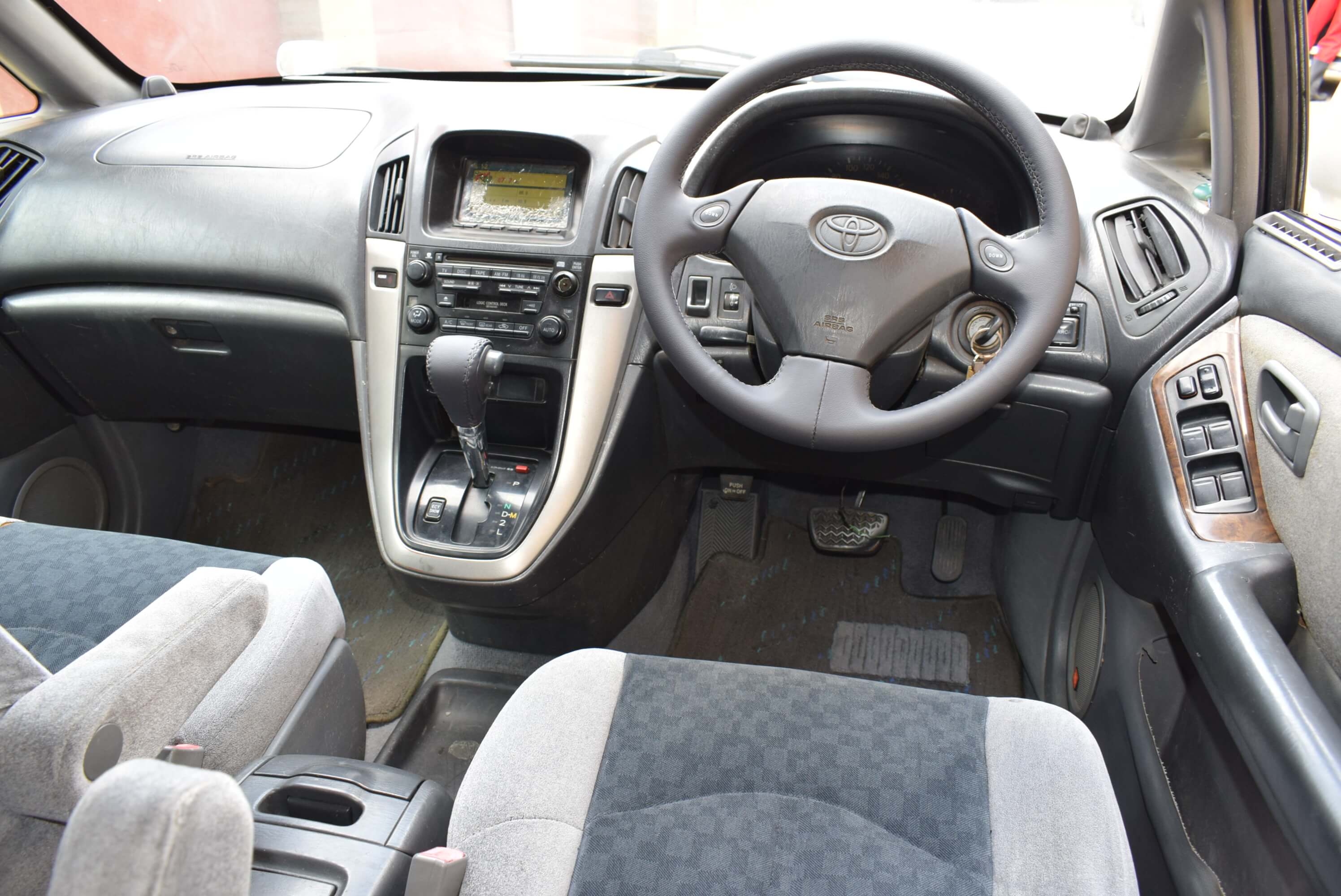 1999 Toyota Harrier
